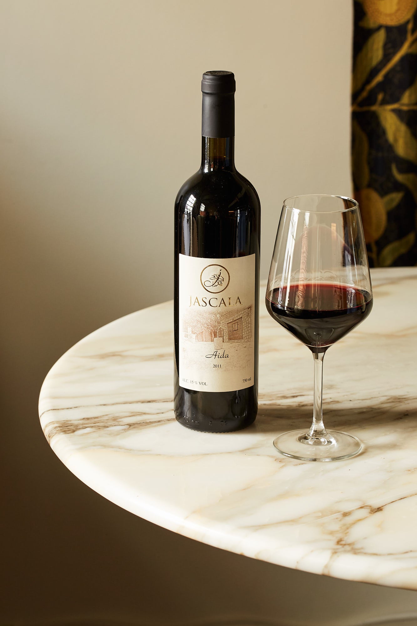 Jascala Winery Aida Galilee Highlands 2011 bottle and glass