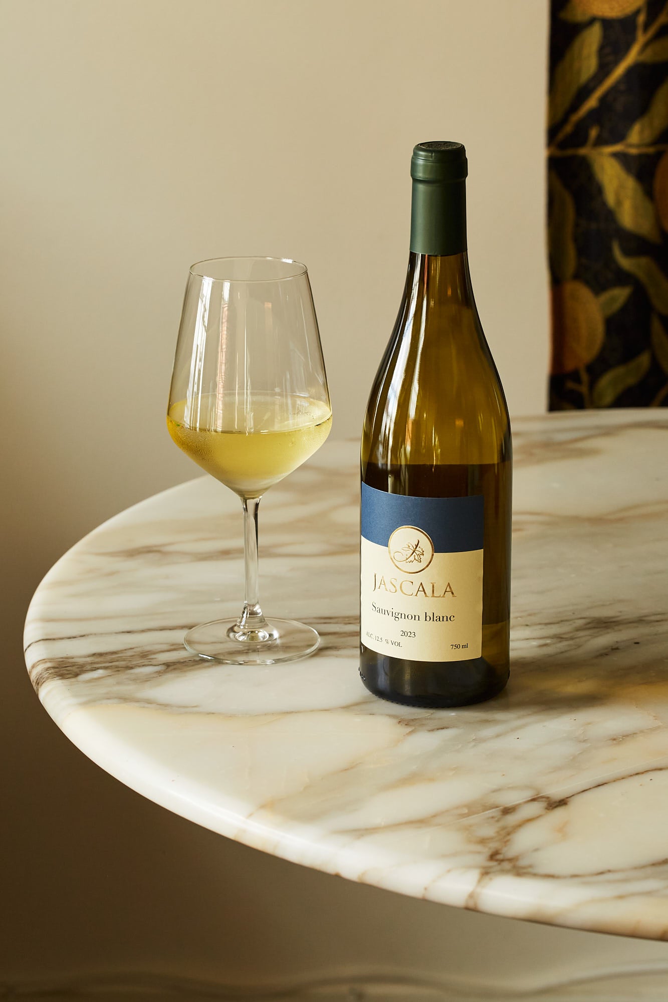 Jascala Winery Sauvignon Blanc Galilee Highlands 2024 bottle and glass